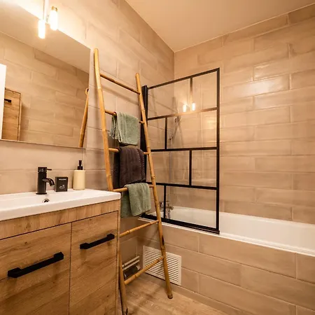 Διαμέρισμα - Box Gourmande -parking -clim